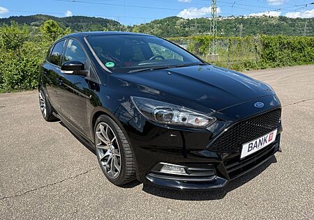 Ford Focus Lim. ST 20 TDCI Sport/Recaro/BiXenon/Euro6