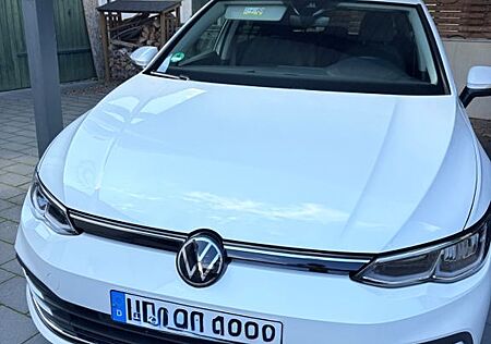 VW Golf Volkswagen 8 1.0 eTSI 81kW DSG MOVE AHK, Standh., Navi