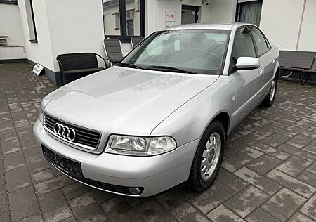Audi A4 1.8 Erst 69900 Tkm Klimaautomatik