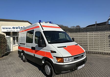 IVECO Daily 35 S 12 HPI Hochdach-KTW-Ambulanz-30Tkm