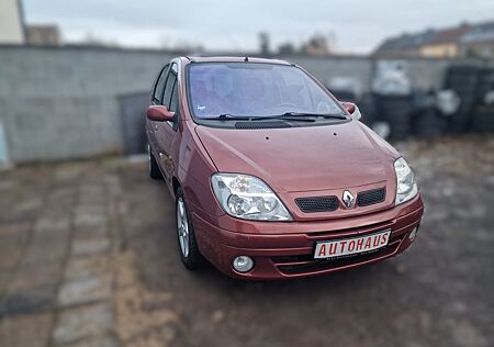 Renault Scenic 2.0 Automatik Klima Tüv 08/2027 AHK