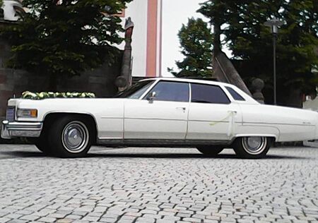 Cadillac Deville / Hochzeitsauto / Sondermotor 8,2l cm³