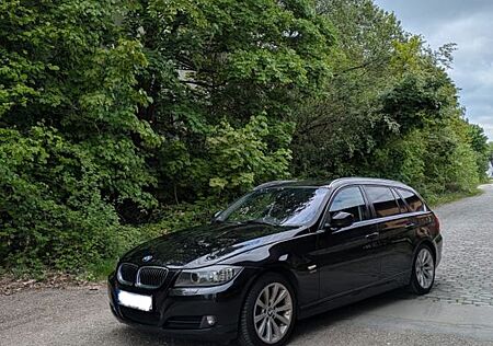 BMW 325i xDrive Touring 218 PS 3.0 TÜV NEU