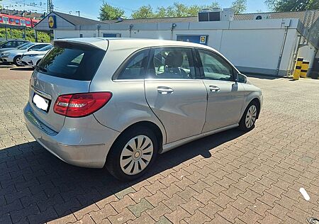 Mercedes-Benz B 200 BlueEFFICIENCY Edition 1 Edition 1