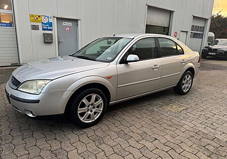 Ford Mondeo 1.8 81 kW Ghia
