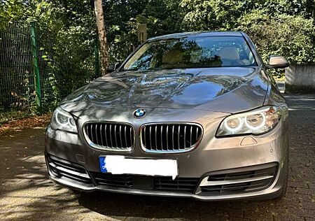 BMW 530 d xDrive F10 2016 HuD, KeyLess Goo, ACC