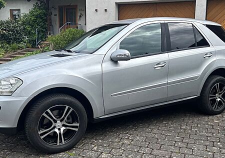 Mercedes-Benz ML 320 CDI 4MATIC -