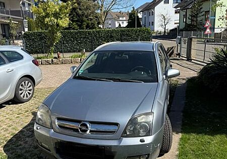 Opel Signum 2.2 Direct -