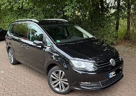 VW Sharan Volkswagen 2.0 TSI DSG Highline 7 Sitze 220PS Top