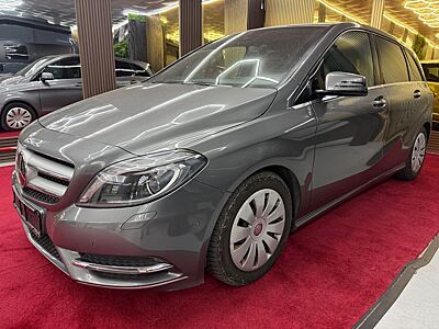 Mercedes-Benz B 180 B CDI 1 Hand 8 Fach