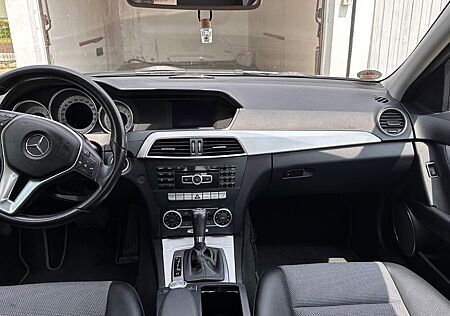 Mercedes-Benz C 180 BlueEFFICIENCY -