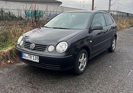 VW Polo Volkswagen 1.4 74kW Basis Basis