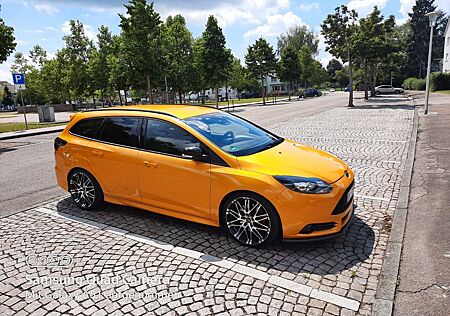 Ford Focus 2,0 EB ST Leder-Sport-Paket Turnier ST