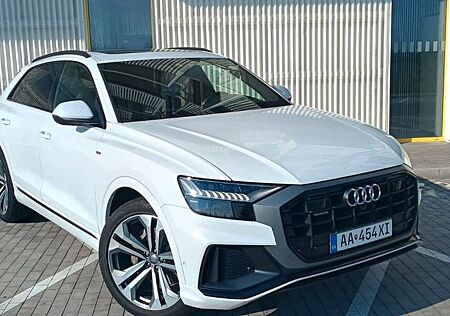 Audi Q8 50 TDI quattro Night Vision, B & O, Panorama