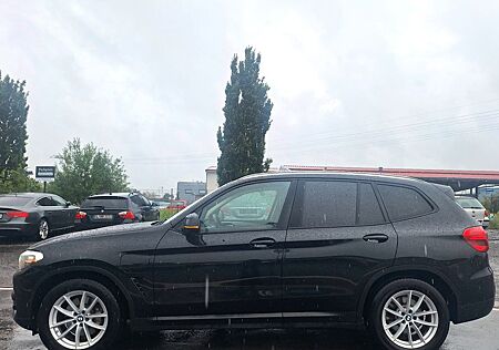 BMW X3 *xDrive 30e*Nav*ACC*Leder*SHZ*PDC-Cam*AHK