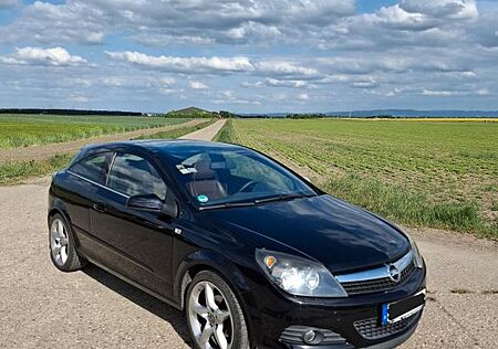 Opel Astra H GTC 1.6 Cosmo Line Panoramadach 8-Fach