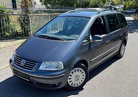 VW Sharan Volkswagen 2.0 TDI Trendline * NAVI *