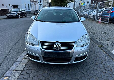 VW Jetta Volkswagen TSI/Klima/Navi/Tempomat/Sitzheizung