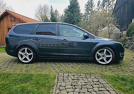 Ford Focus 1,8 Turnier DA 3