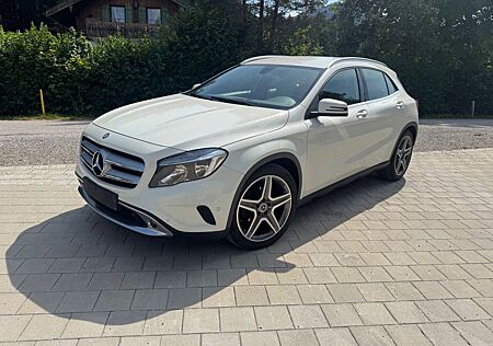 Mercedes-Benz GLA 220 d 4MATIC DCT Urban Urban