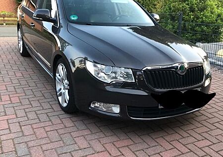 Skoda Superb 2.0 TDI 125kW DSG Elegance Combi Elegance