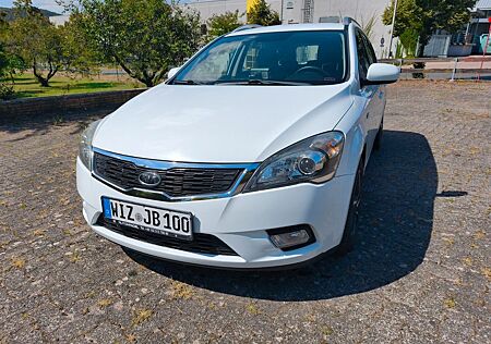 Kia Cee'd Sportswagon / Kombi Sitzheizung, AHK, ALU