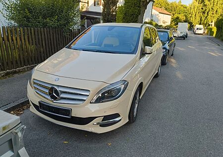 Mercedes-Benz B 200 Natural Gas Drive -