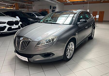 Lancia Delta Platino|PDC|Klima|Navi|Vollleder|Panorama