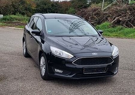 Ford Focus 1,5TDCi 88kW DPF Titanium Turnier Titanium