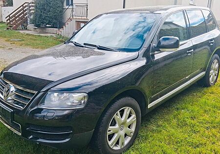 VW Touareg Volkswagen 4.2 V8 Tiptronic Individual Individual