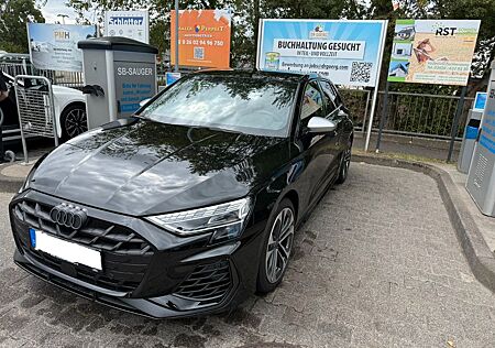 Audi S3 TFSI S tronic quattro Sportback