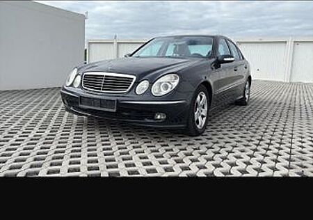 Mercedes-Benz E 220 CDI AVANTGARDE Avantgarde
