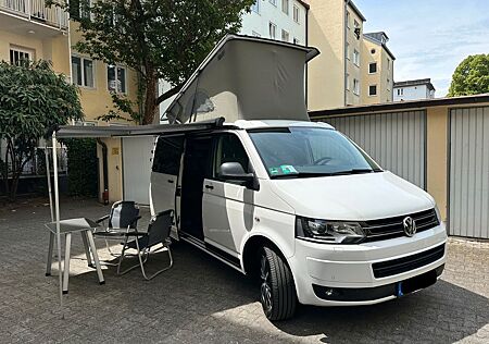 VW T5 California Volkswagen Beach