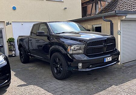 Dodge RAM 5.7L Hemi / Night / Offroad / AHK / 6 Sitzer