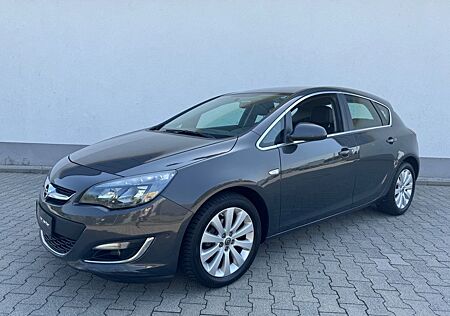 Opel Astra J Lim. 5-trg. Exklusiv ( NAVI/LED/PDC )