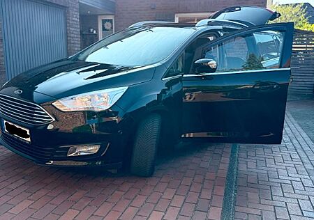 Ford Grand C-Max Top**7 Sitzer** - 2,0TDCi Titanium