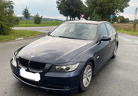 BMW 325i -