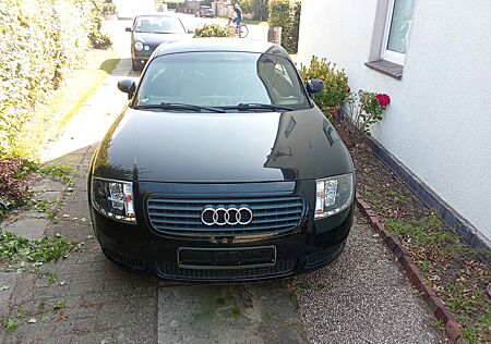 Audi TT Coupe 1.8T -
