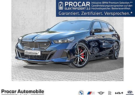 BMW i5 M60 xDrive Touring M Sport HUD PANO ACC AHK