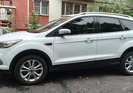 Ford Kuga 1,5 TDCi 4x2 88kW Titanium Titanium
