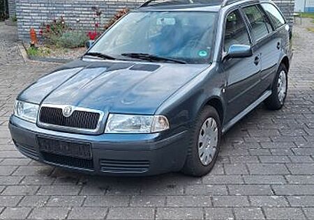 Skoda Octavia Combi 2.0 Selection Selection