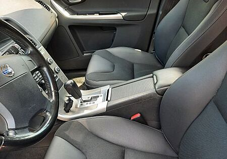 Volvo XC 60 XC60 2.4D AWD Geartronic -