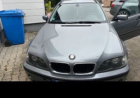 BMW 318i touring -