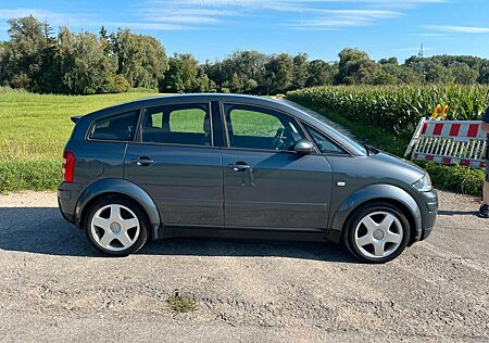 Audi A2 1.6 FSI -