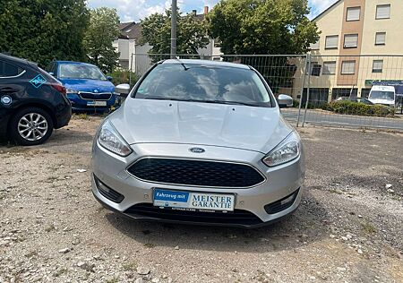 Ford Focus Lim. Business*Navi*PDC*Kamera*Klima*Sitzh*