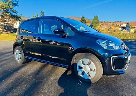 VW e-up! Volkswagen e-up! MAX mit Sommerreifen