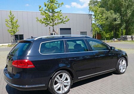 VW Passat Volkswagen 2.0 TDI DSG 130kW Highline BMotion Te...