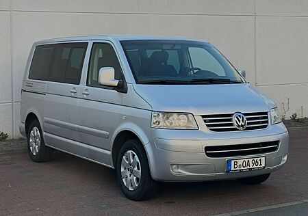 VW T5 Multivan Volkswagen 2.5 TDI TÜV Rostfrei