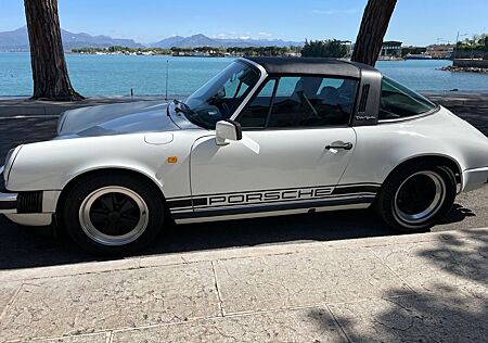 Porsche 911 Urmodell 911 SC 3.0 Targa