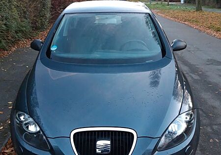 Seat Altea 1.6(Tüv neu)klima/sitzheizung/anhängerkupp